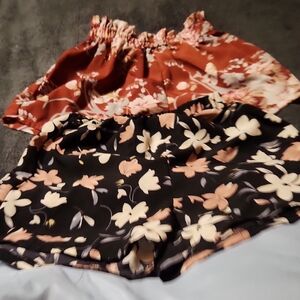 2 Pair Floral Women's Shorts - Black and Brown